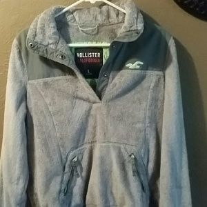 Hollister California pullover flease